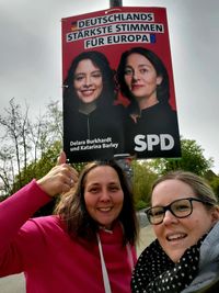 Plakate aufh&auml;ngen - Europawahl 2024